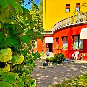 Hotel Prato, Polinago